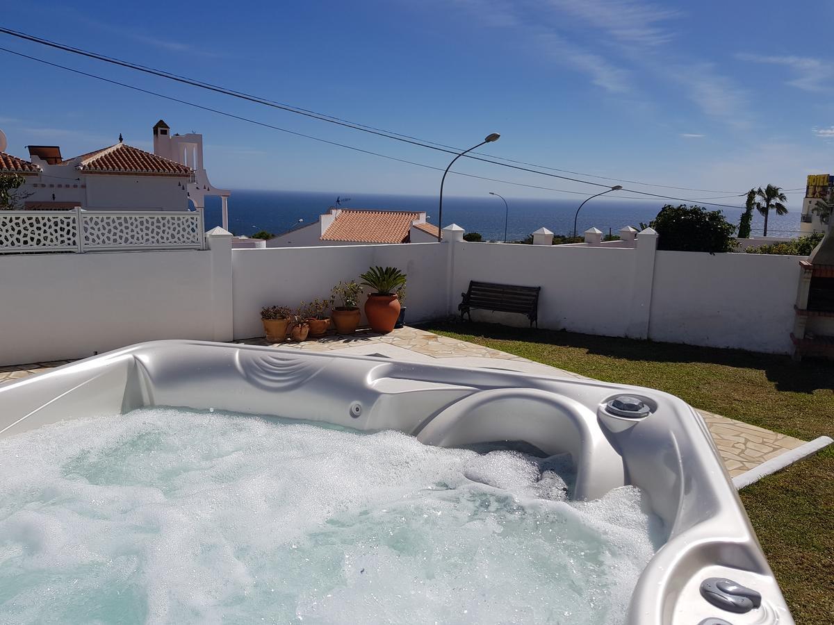 Villa - Zeezicht, Zwembad Nerja Εξωτερικό φωτογραφία